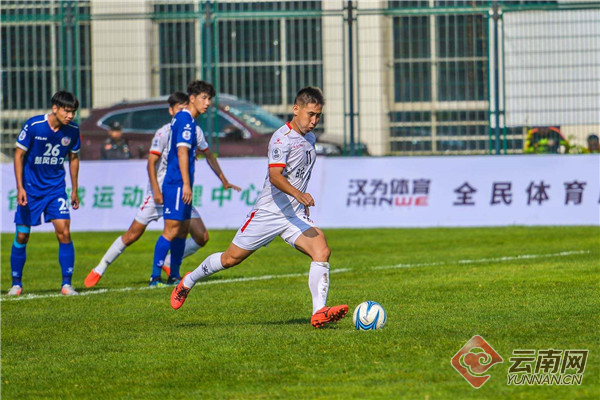 乐鱼体育线上入口- 尤文青训瑰宝闪耀赛场，17岁小将首秀造三球助球队逆转  